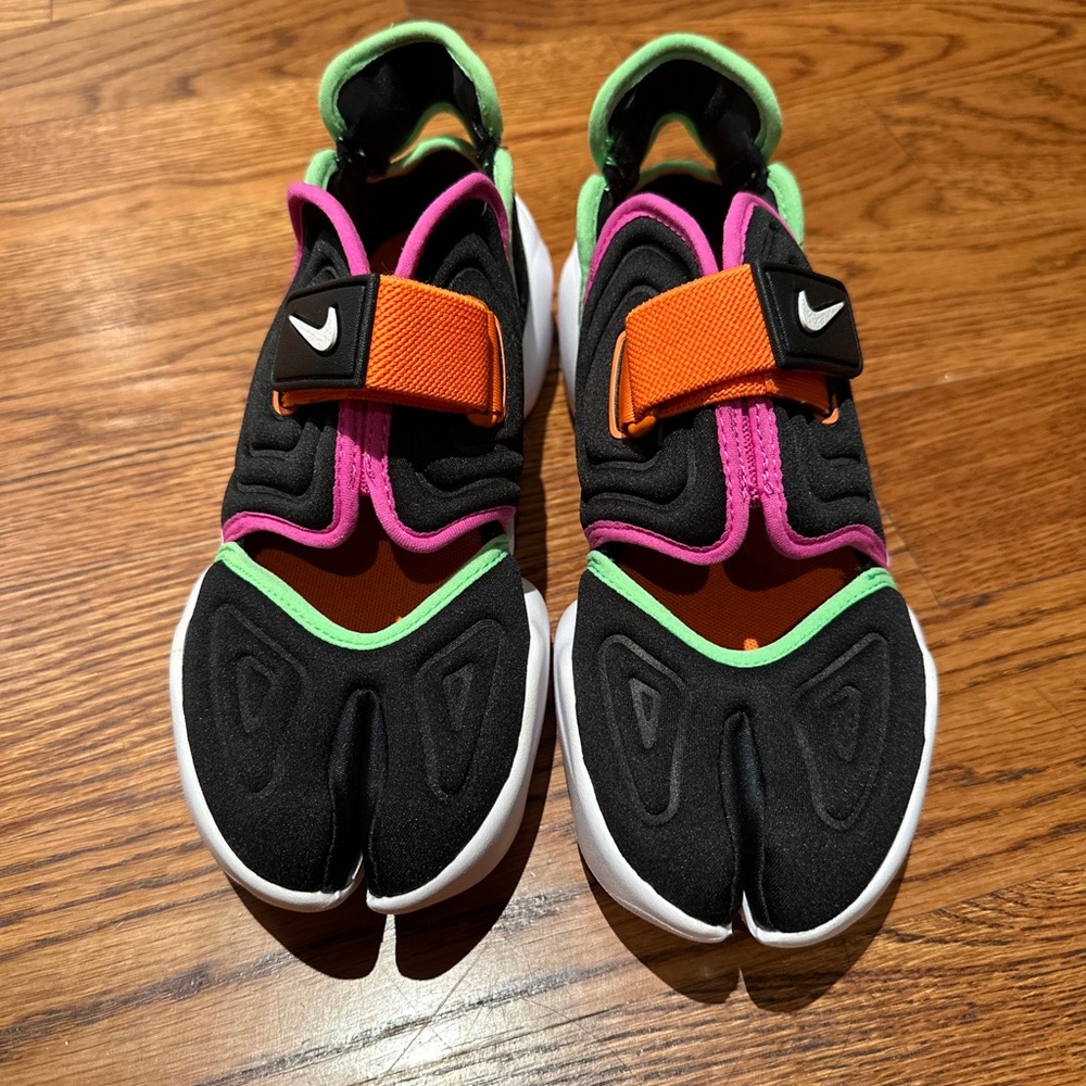 Nike Aqua Rift Indigo Burst New never worn